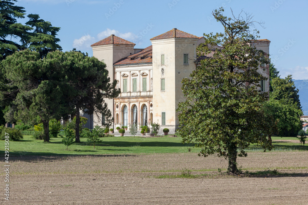 Cricoli, Vicenza. Esterno di Villa Trissino. Palladio.
