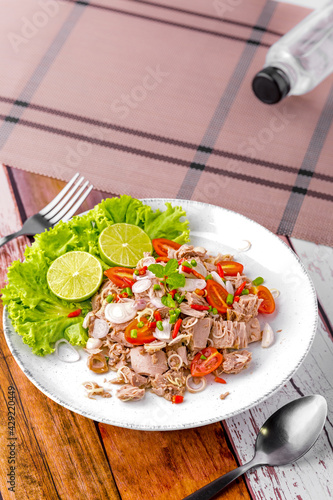 Tuna salad favorite Thai food