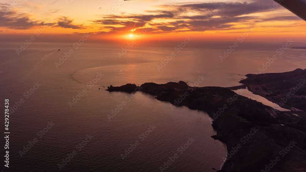 Obraz premium sunset over the sea
