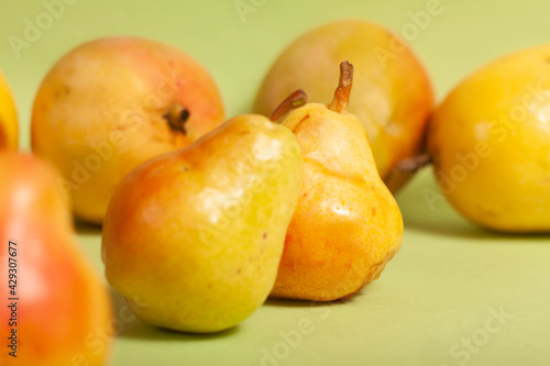 pears