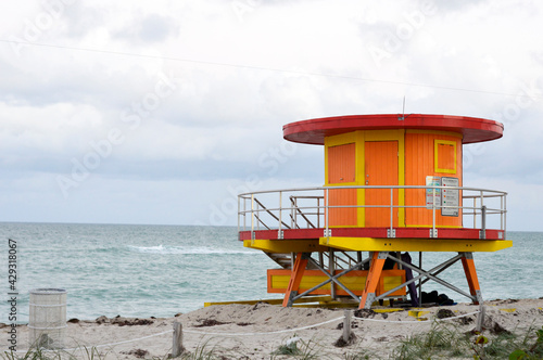 lifeguard tower on the beach © Hsinack