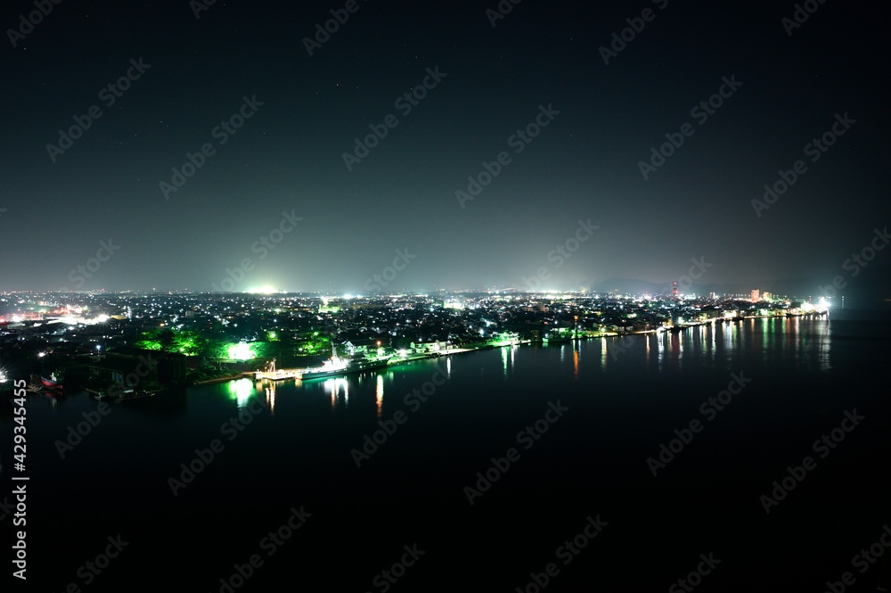 Fototapeta premium 境港夜景