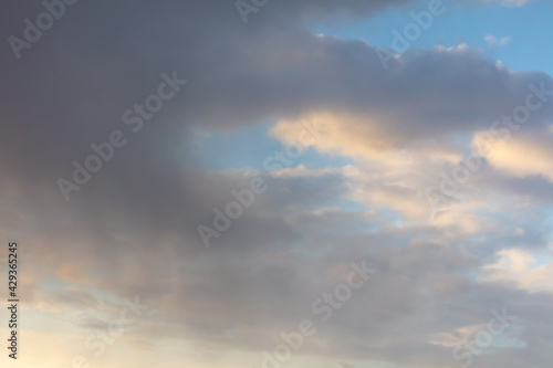 Fototapeta Naklejka Na Ścianę i Meble -  Rain clouds in the sky at sunset