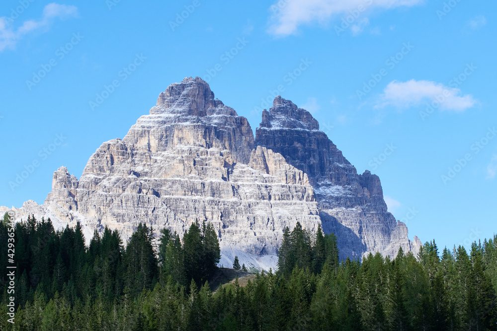 Blick auf die Südseite der Drei Zinnen