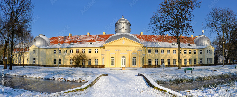 Pałac Maltzanów w Miliczu, obecnie Technikum Leśne