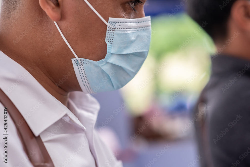 People always wear masks. To protect against viruses People always wear masks. To protect against viruses