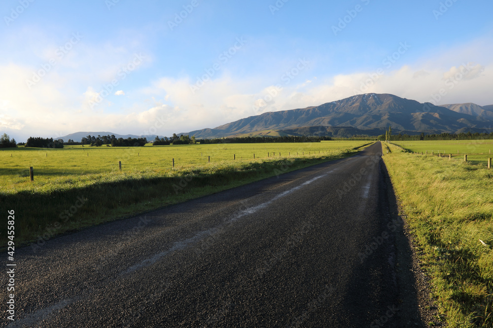 Neuseeland - Landschaft bei Mount Somers / New Zealand - Landscape around Mount Somers