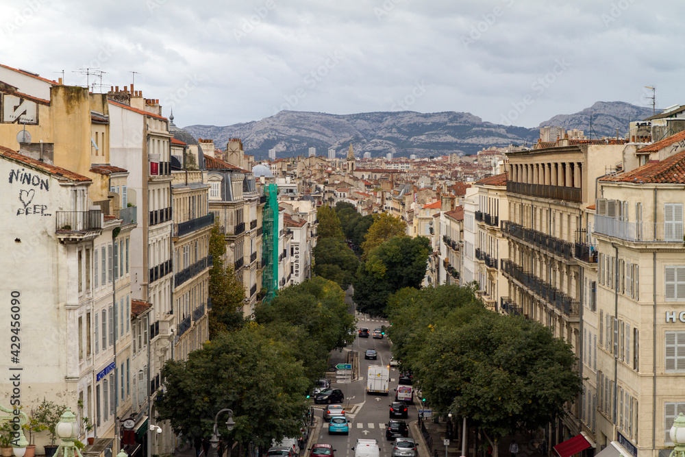 Calle o Avenida en la ciudad de Marsella o Marseille en el pais de Francia o France