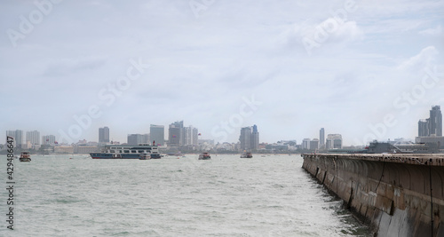 View of the Gulf of Siam and the city of Pattaya © aleks