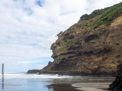 south side of Kaiwhare Point cliff photo