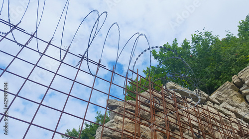 fences barbed wire blue sky wallpaper backdrop background photo