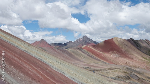 Rainbow mountain Peru © AVAL