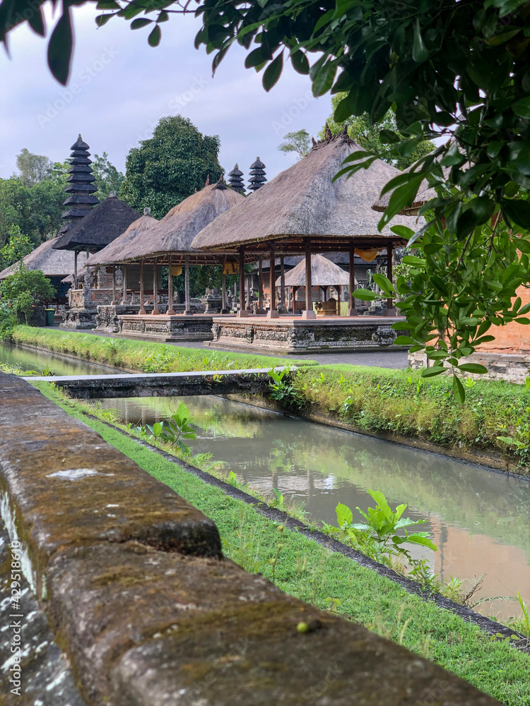 Fototapeta premium Balinese Pavilion Beside Water Canal