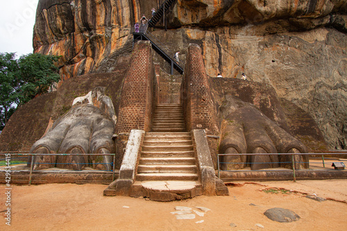 Lion paw gateway to Sigiriya.