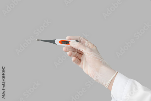 Medical professional hand i...