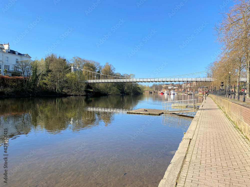 Obraz premium A view of the River Dee at Chester