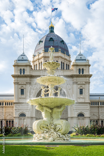 Fountain in Carlton Gardens Royal Exhibition Building, Melbourne, Australia photo