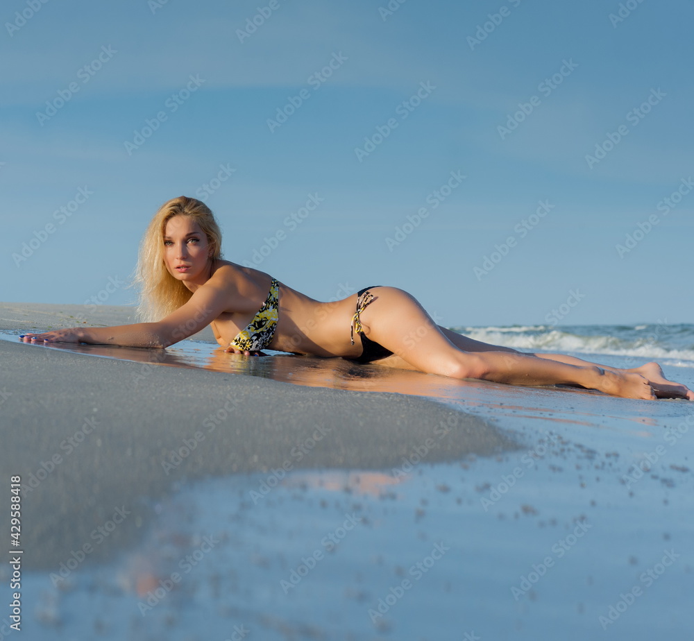 Fototapeta premium Beautiful girl