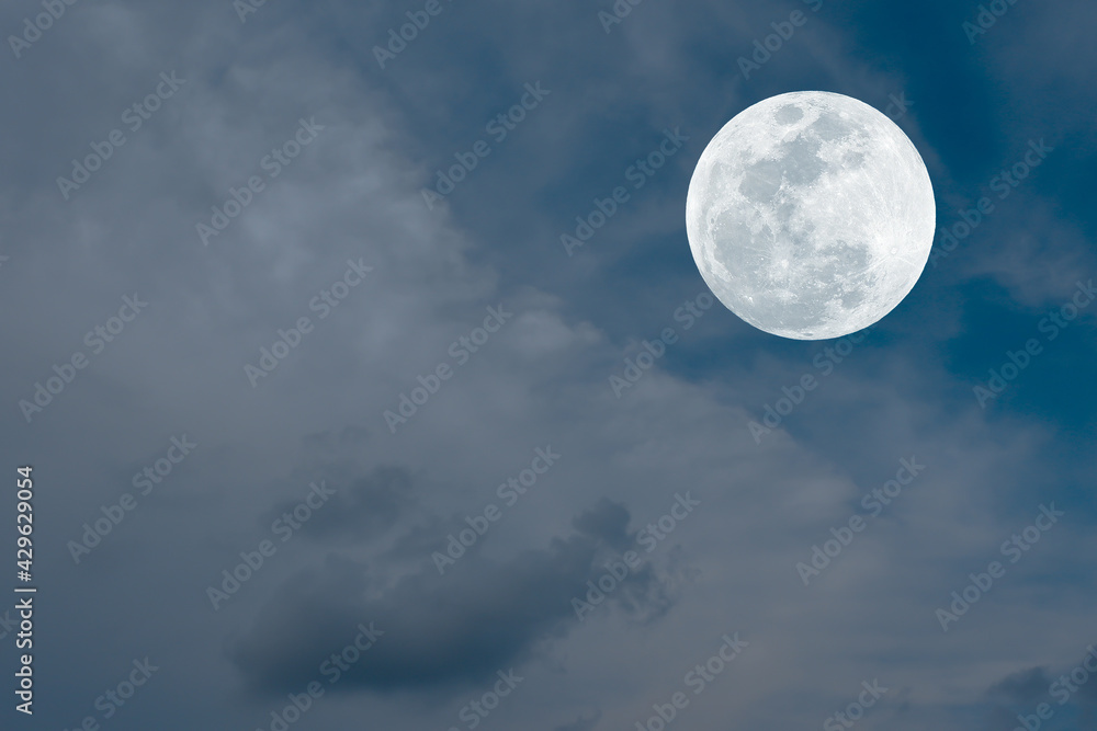 Full moon and clouds on the sky. Full moon and clouds on the sky.