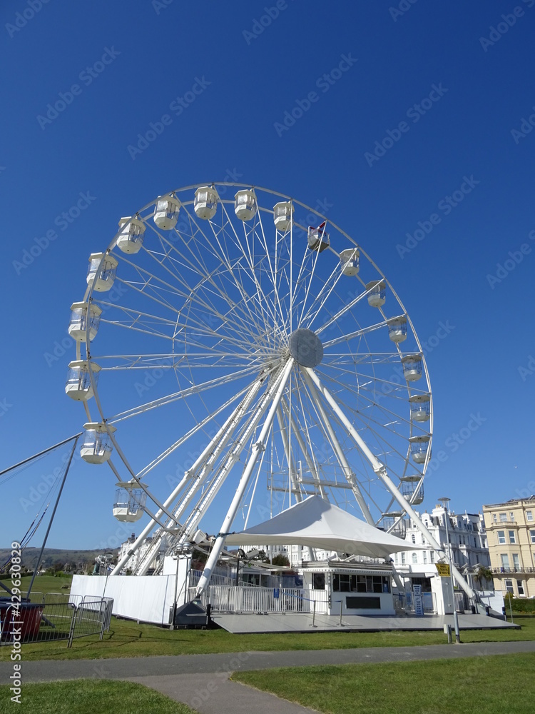 Empty Ferris wheel, England