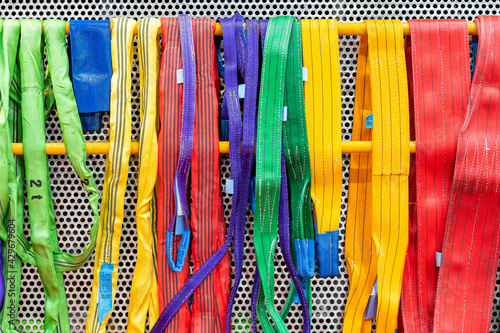 various multi color such as red green yellow blue purple violet gray brown of flat webbing sling or polyester belt for lift and move heavy workpiece or etc in industrial