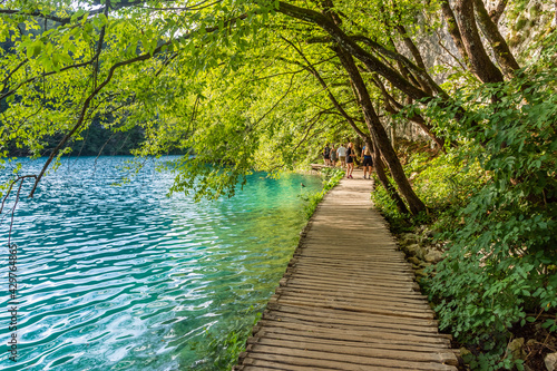 Fototapeta Naklejka Na Ścianę i Meble -  Wooden boardwalk near the Plitvice Lakes, Croatia