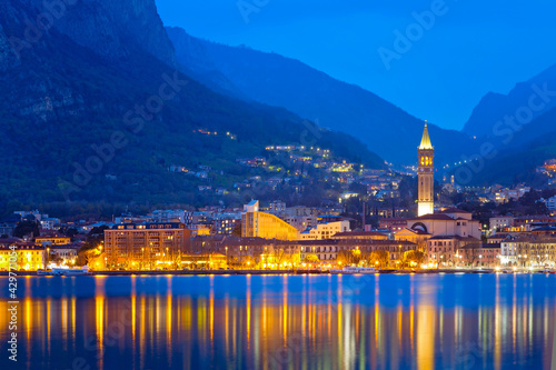 Obraz na plátně Lecco am Comer See, Italien