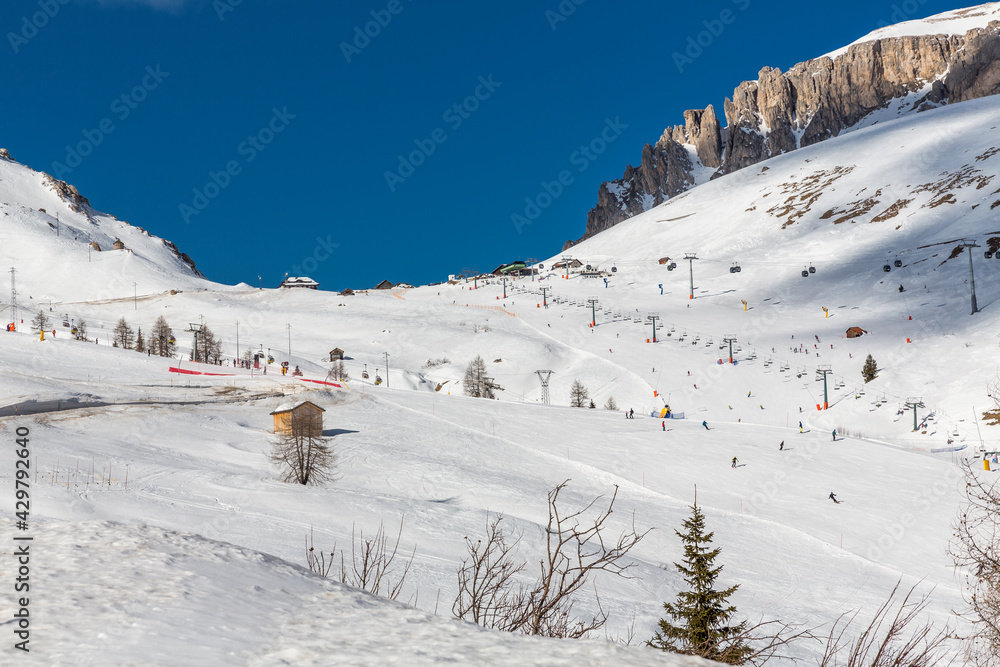 Skigebiet Sas Becè und Pordoi, Pordoi Pass, Sellaronda, Südtirol, Alto Adige, Dolomiten, Italien, Europa