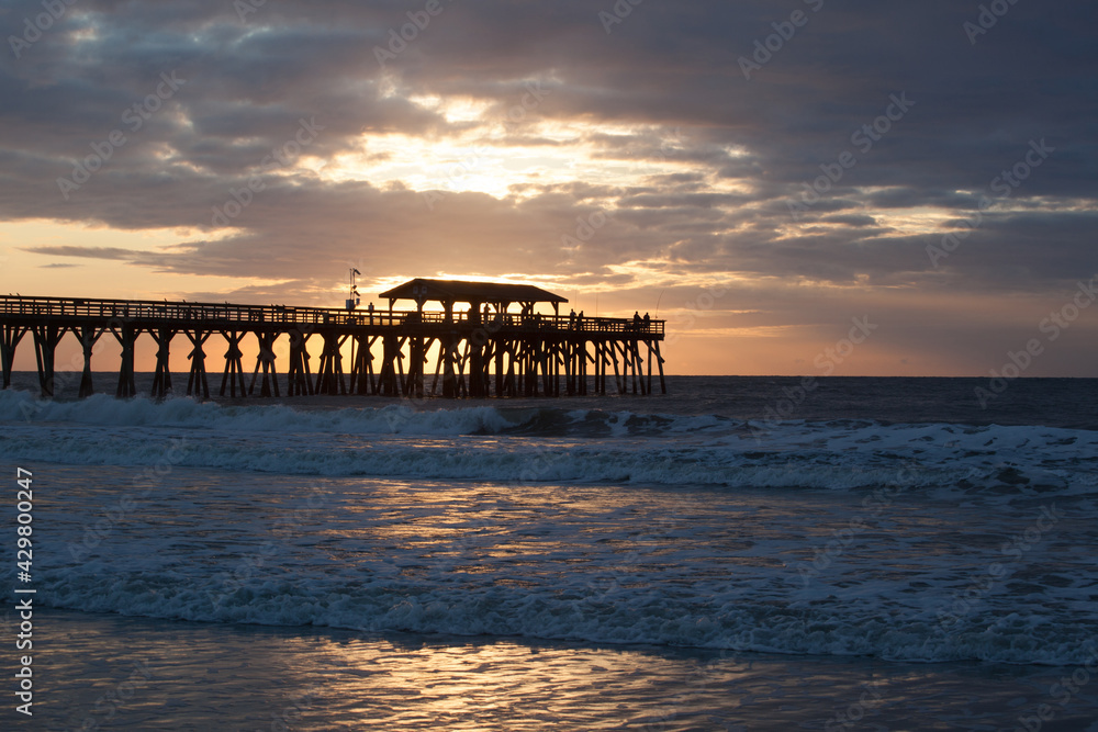 Fototapeta premium Fishing Pier in the sunshine