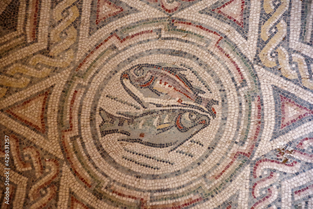 roman art pattern