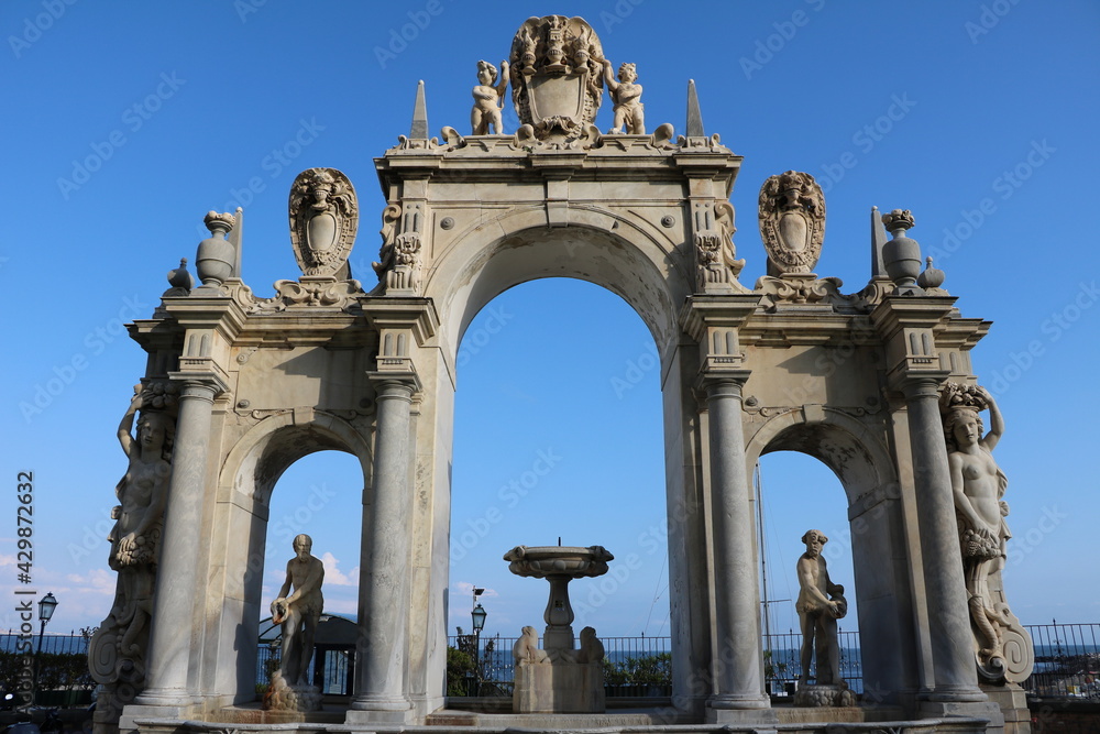 Obraz premium Fountain of Giant in Naples on the Gulf of Naples, Italy