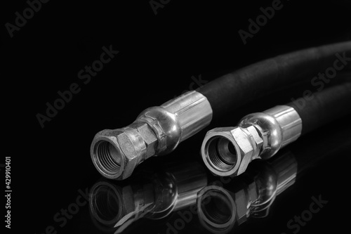 Hydraulic line and ferrule for industry.