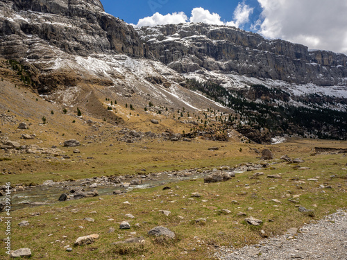 circus soaso, located in the national park of ordesa and lost mountain where the ponytail is located