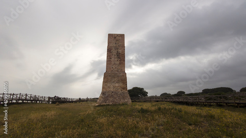 Antigua torre vigía llamada de torreladrones en las dunas de Artola, Marbella