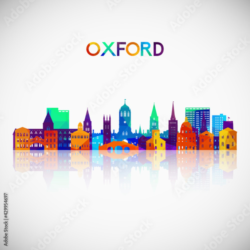Oxford, United Kingdom skyline silhouette in colorful geometric style. Symbol for your design. Vector illustration.