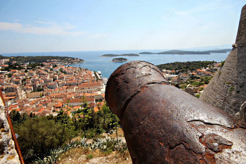 Canon guarding the Spanjola Fortresss overlooking Hvar, Croatia Canon guarding the Spanjola Fortresss overlooking Hvar, Croatia
