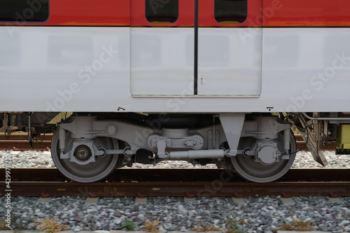 Bogie and the wheel system and the suspension of the electric train while running Including the carriage.