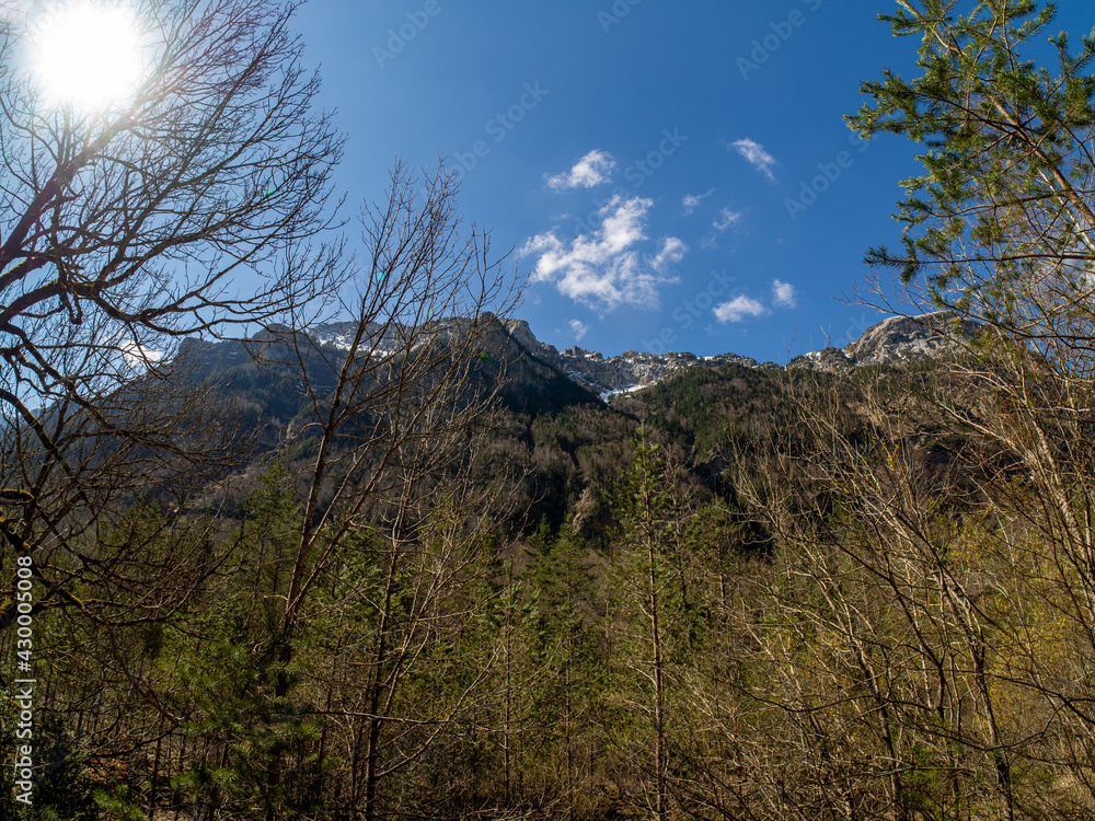 walk through the national park of ordesa and lost mountain