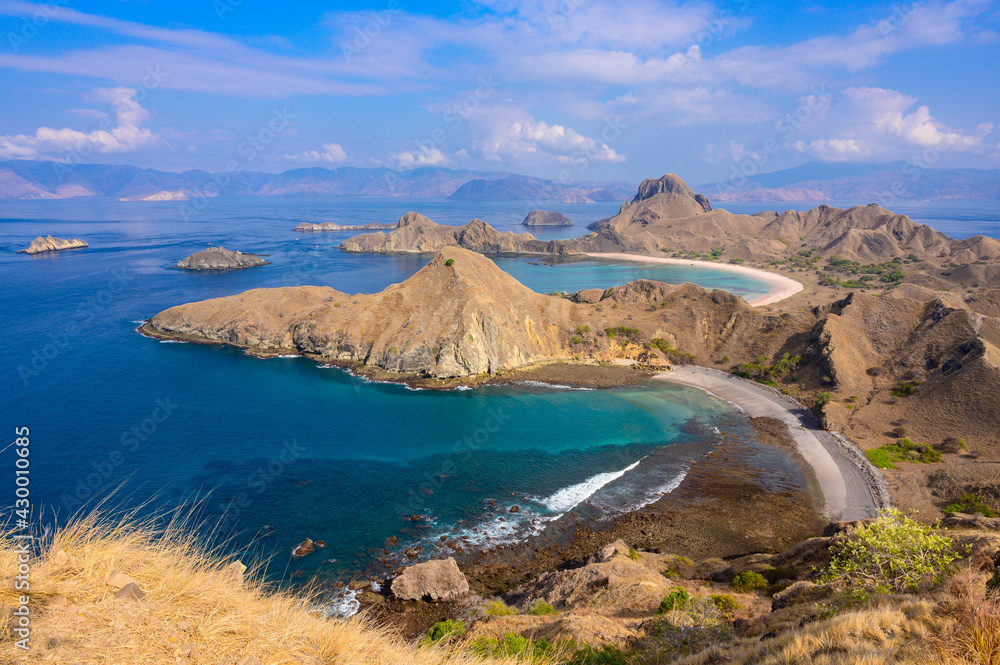 Fototapeta premium Padar Island overlooking multicolour beaches 