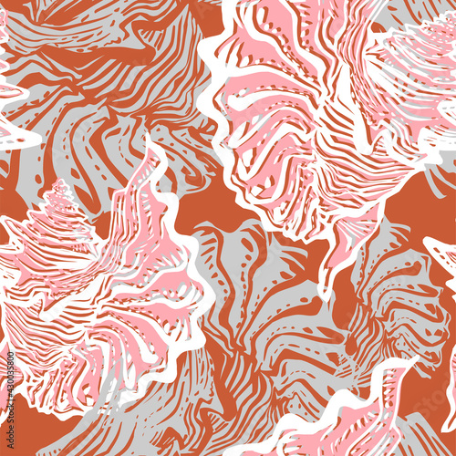 Grunge colored ocean seashells in freehand hand drawn style of sea life seamless pattern. Amazing inhabitant of the seabed, cockleshell for textile, package, wallpaper. Stock vector illustration. 