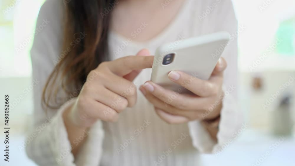 Woman trading bitcoin or crypto currency on mobile phone Digital exchange, blockchain.
Woman trading bitcoin or crypto currency on mobile phone Digital exchange, blockchain.