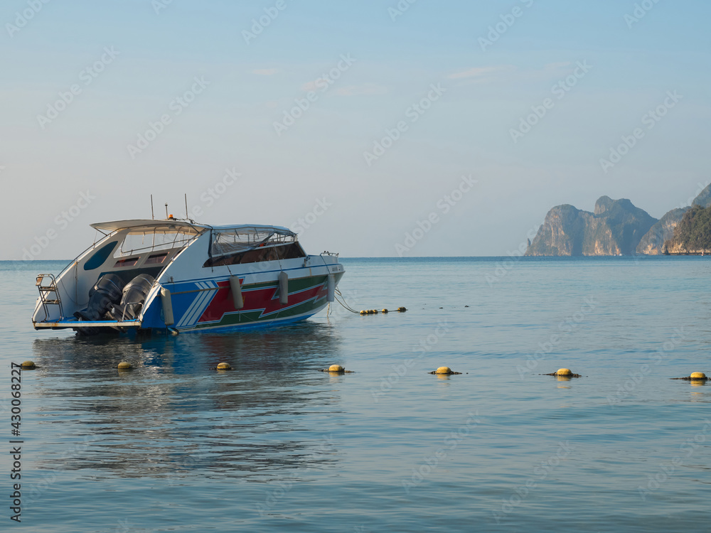 Fototapeta premium Holiday with the beautiful sea in Thailand