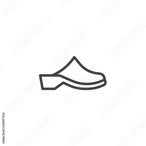 Clogs shoes line icon