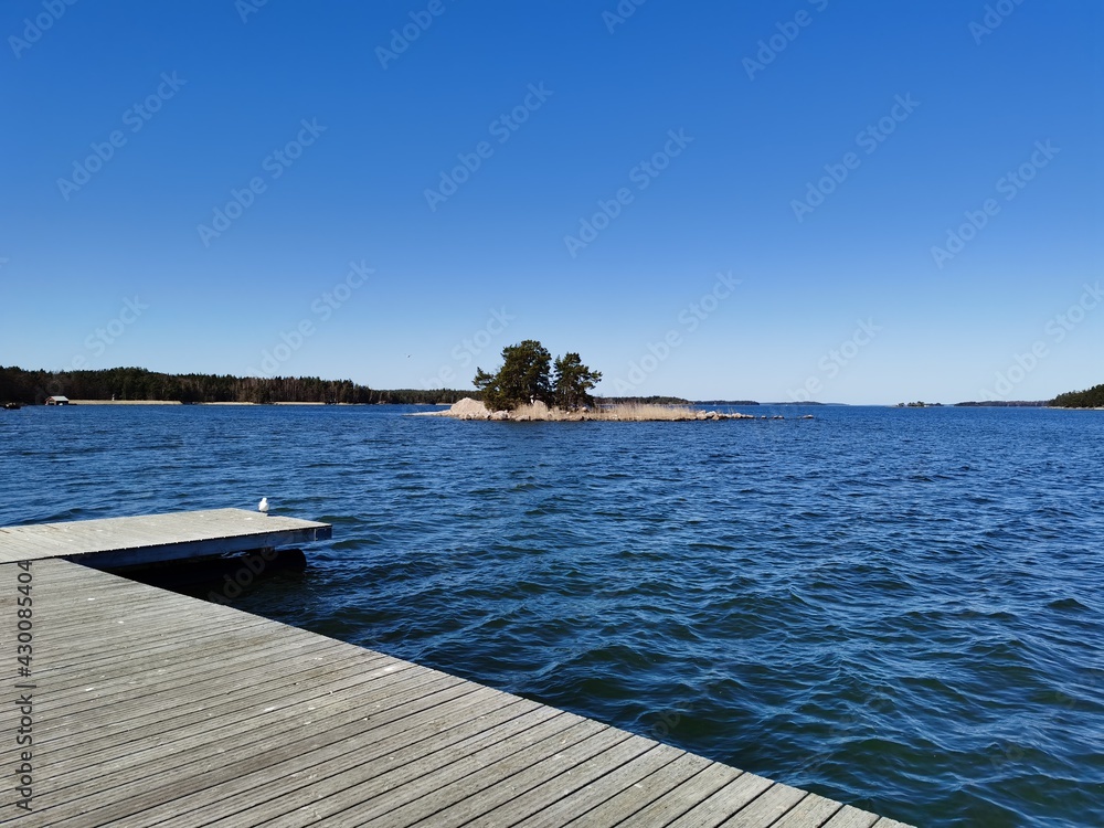 Obraz premium Little alone Island 