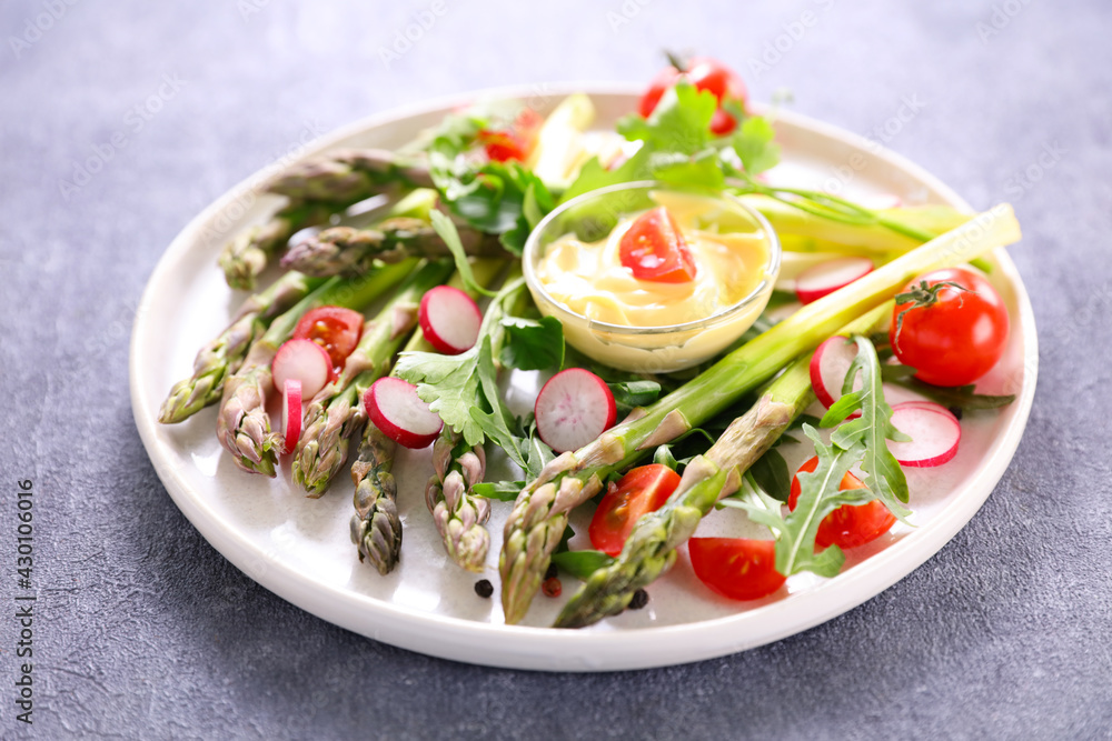 asparagus salad with dipping sauce asparagus salad with dipping sauce