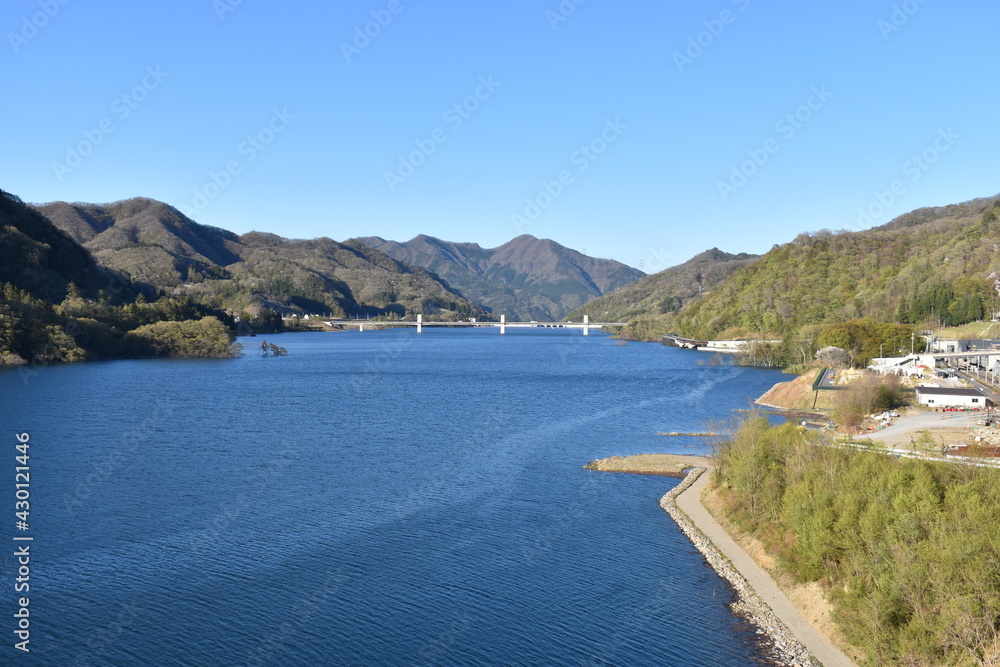 群馬　八ッ場ダムの風景　4月春