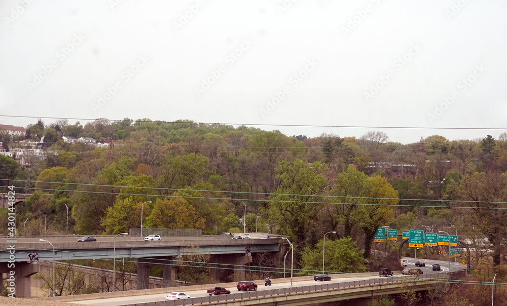 Urban Highway Interchanges in Daylight Urban Highway Interchanges in Daylight
