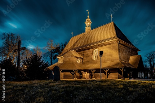 drewniany kościół św. Anny w Czarnowąsach (województwo opolskie)