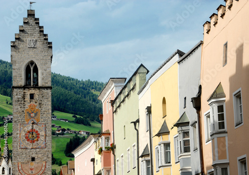 The Tower of the Twelve is located on the border with the medieval center and is 46 meters high.