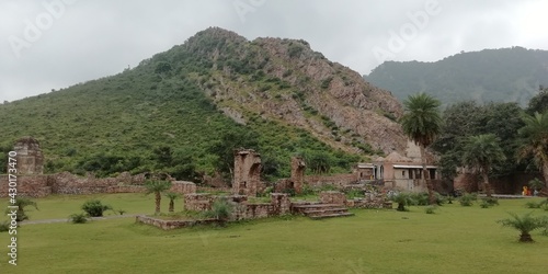 Wallpaper Mural Bhangarh fort and greenery photos in a pleasant weather in Rajasthan Torontodigital.ca